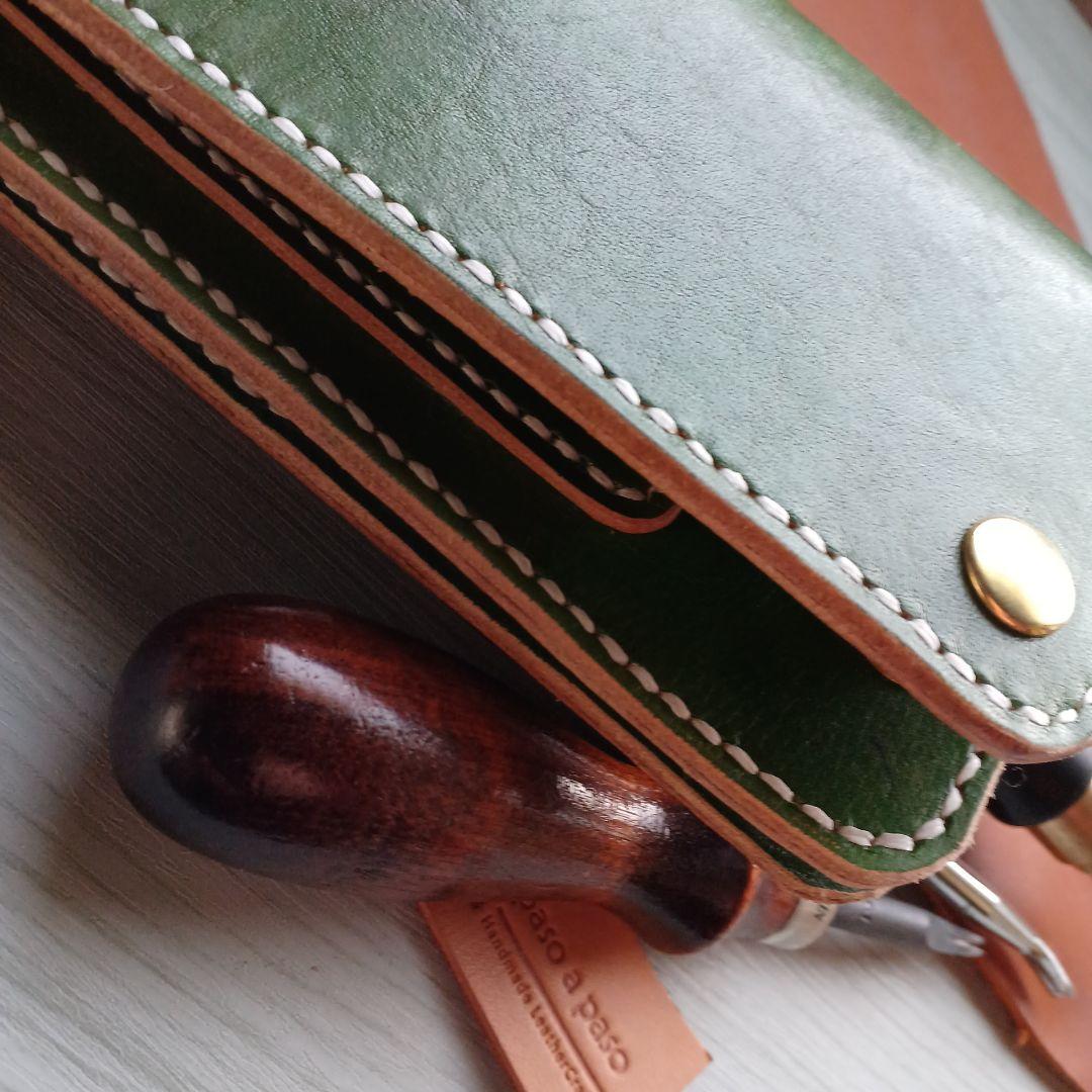 トラッカーウォレット　ロング　ハンドメイド グラデーション　オリーブ～グリーン