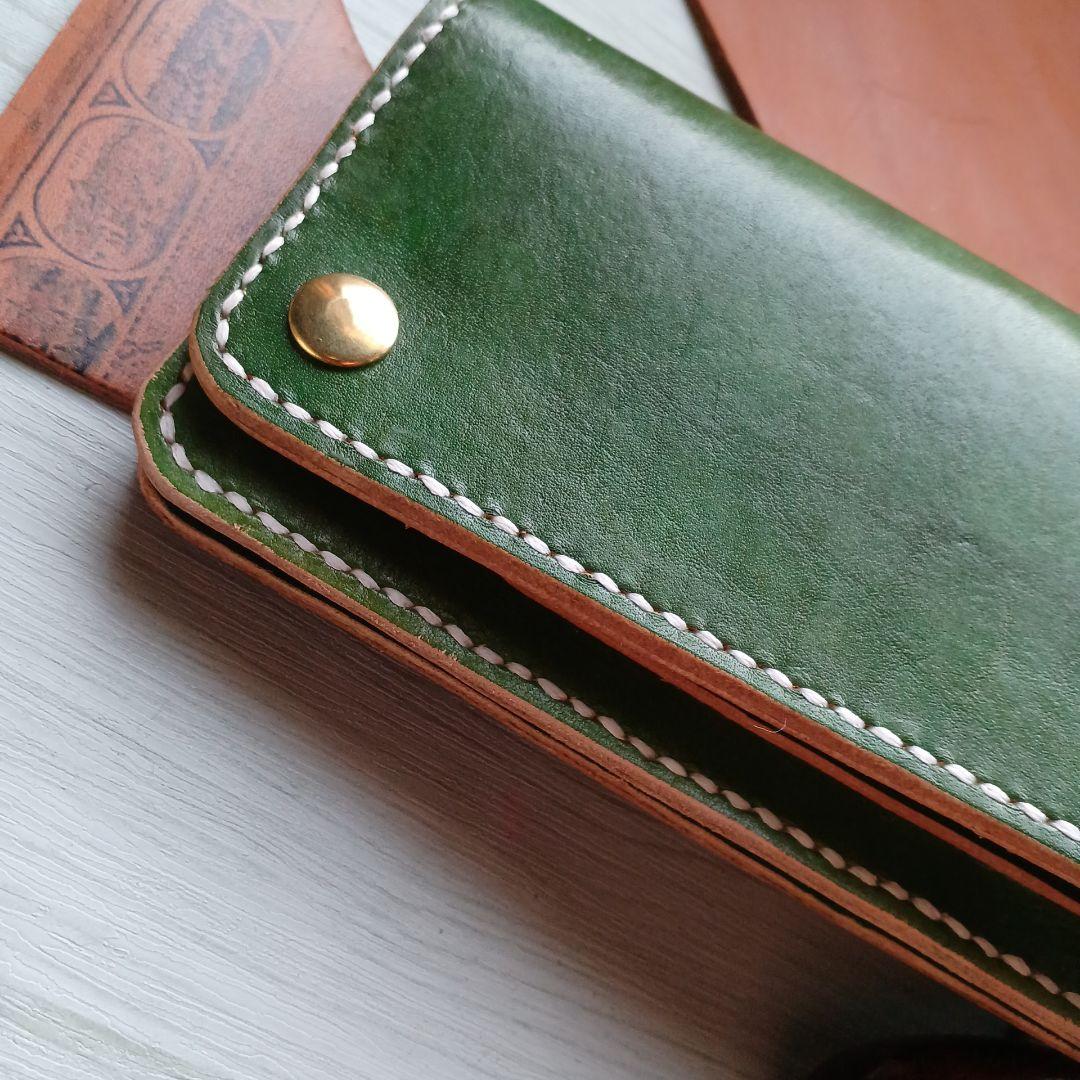 トラッカーウォレット　ロング　ハンドメイド グラデーション　オリーブ～グリーン