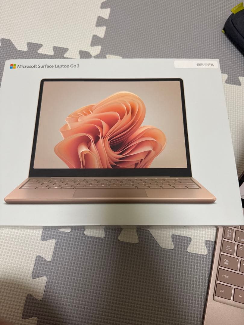Microsoft Surface Laptop Go 3 ゴールド