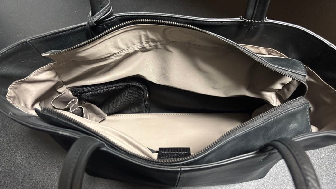 green label relaxing ファンクショナル レザー トートバッグ