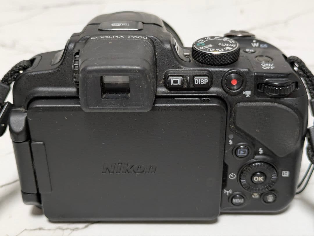 Nikon　COOLPIX P600