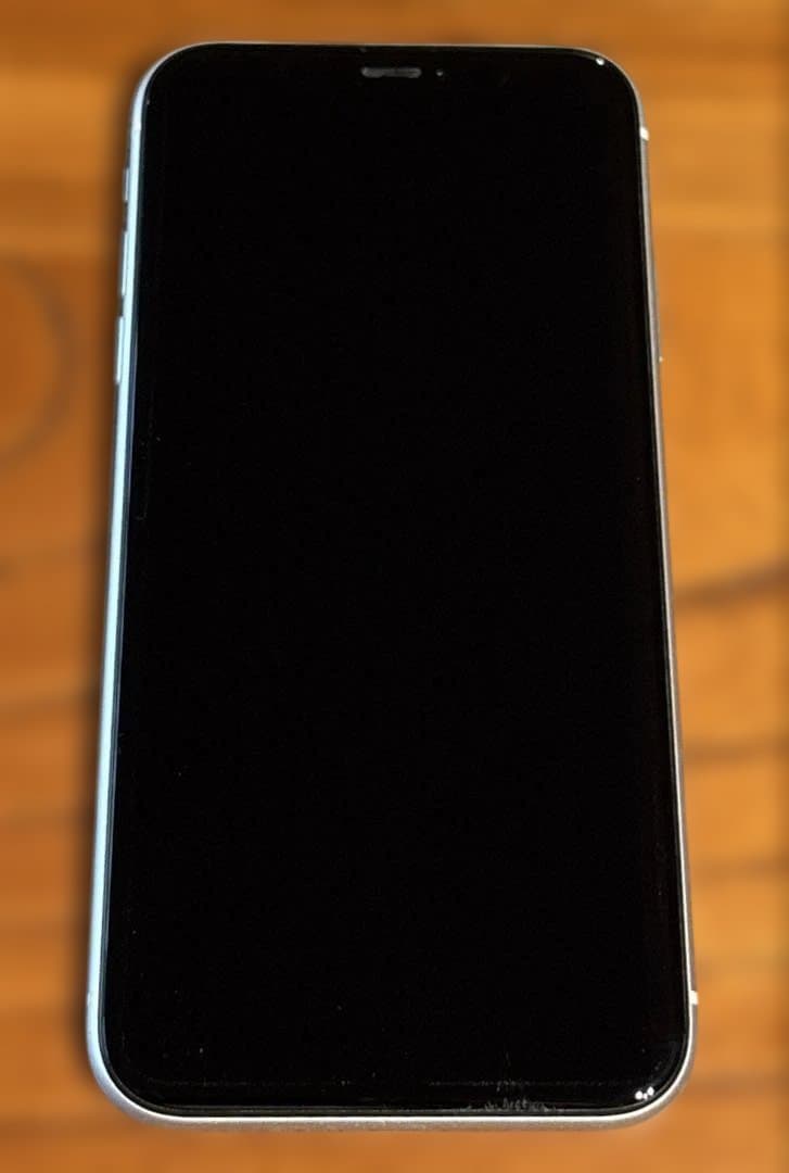 [美品]iPhone XR 64GB ホワイト