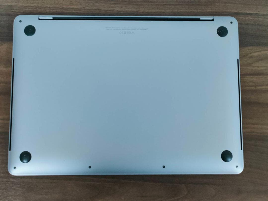 充電346 MacBook Air 2020 13型 i5 512GB C2