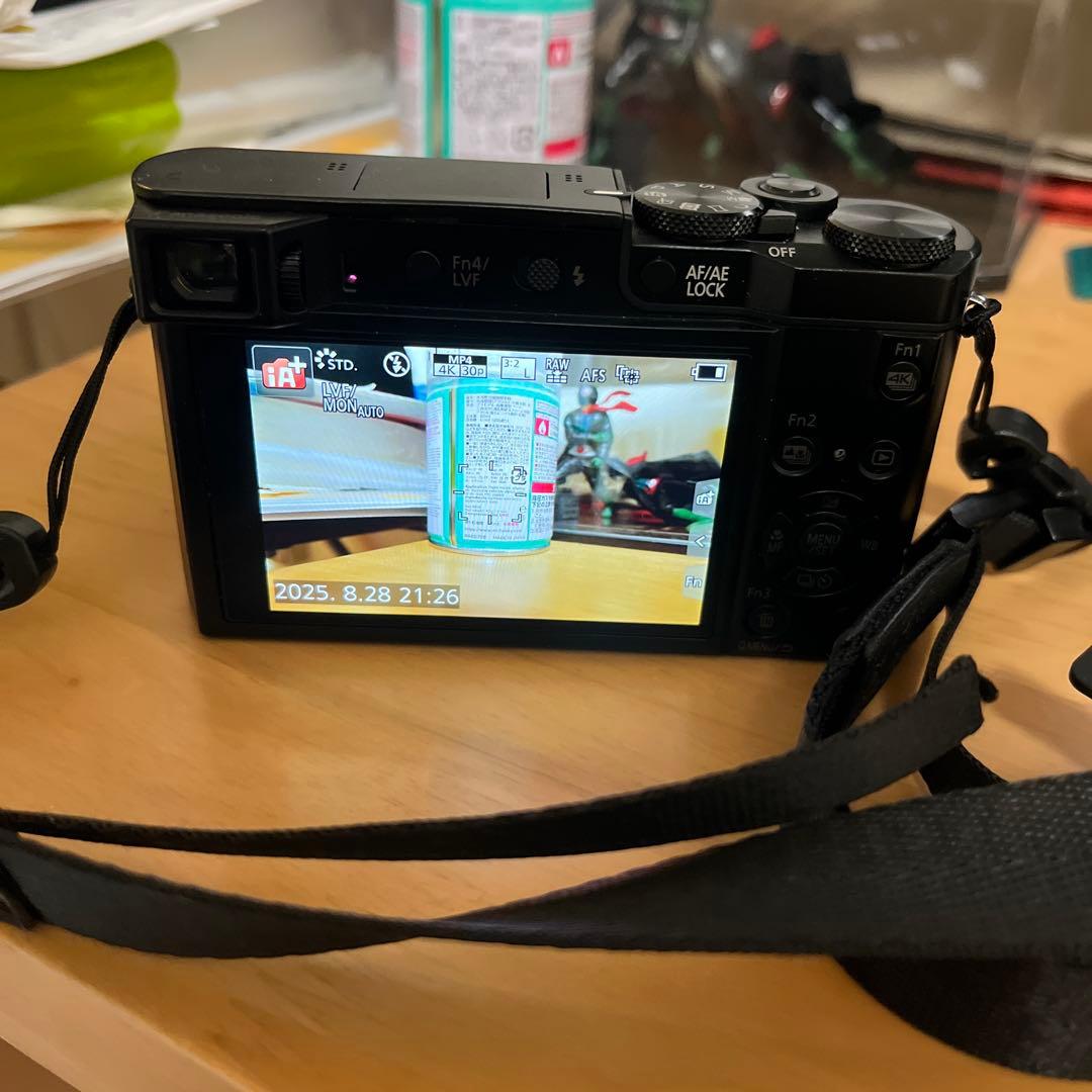 LUMIX DMC-TX1 64GBメモリーカード付き