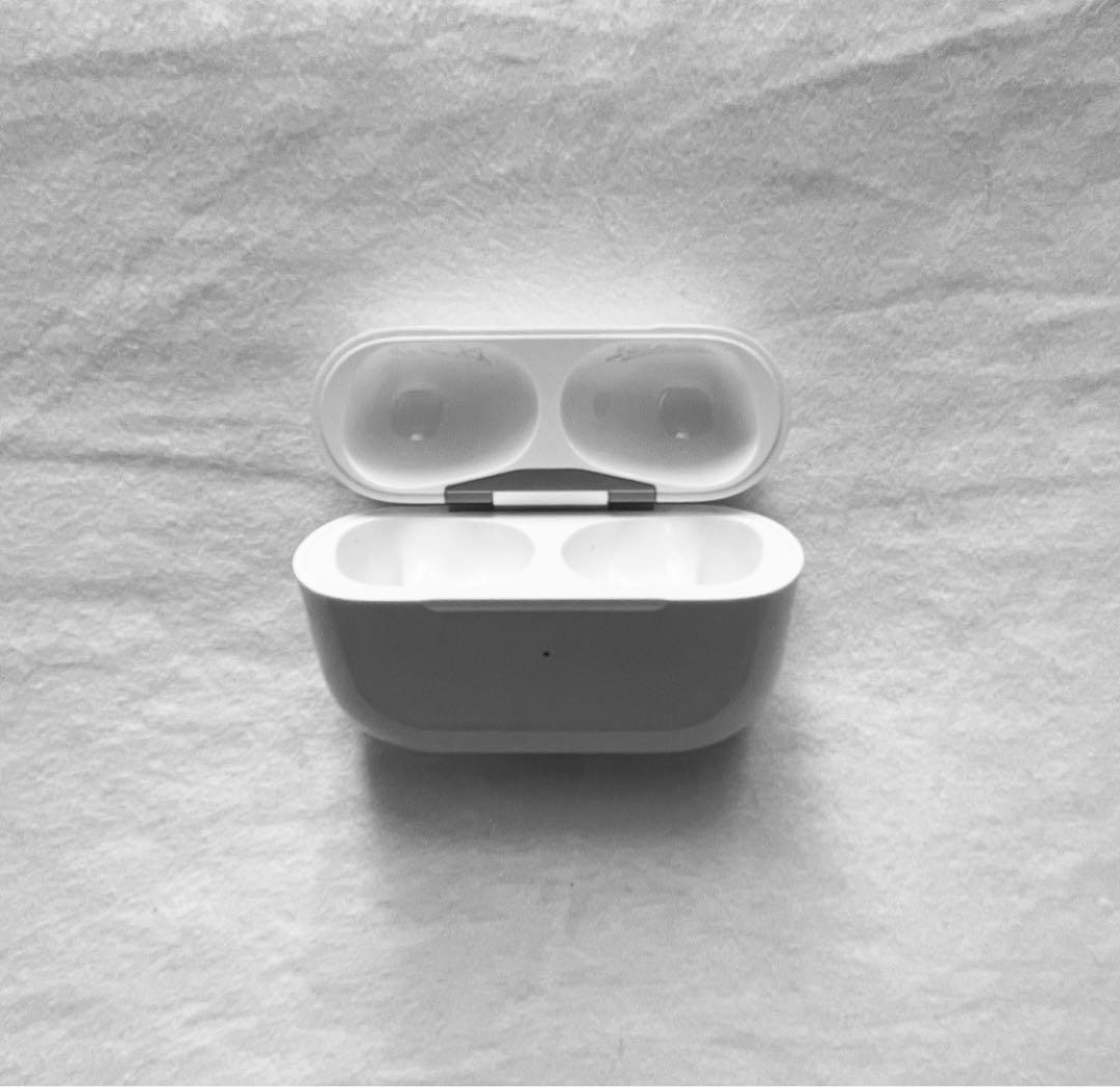AirPods Pro 充電ケース【純正】