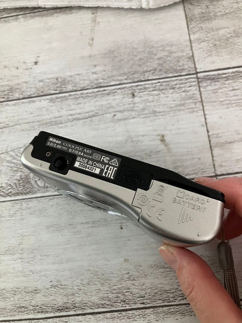 Nikon COOLPIX A10 シルバー