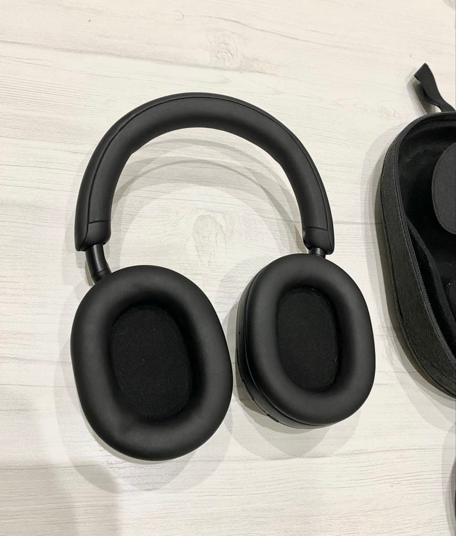 SONY WH1000XM5 ワイヤレスヘッドホン