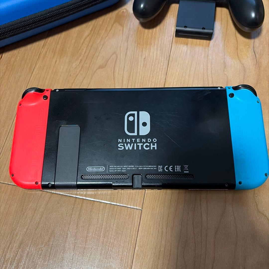 Nintendo Switch 本体 ネオンレッド・ブルー　ヘッドフォンつき