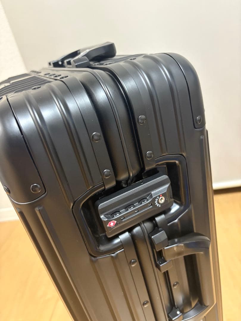 新品未使用！クロース　オール・アルミ合金 スーツケース