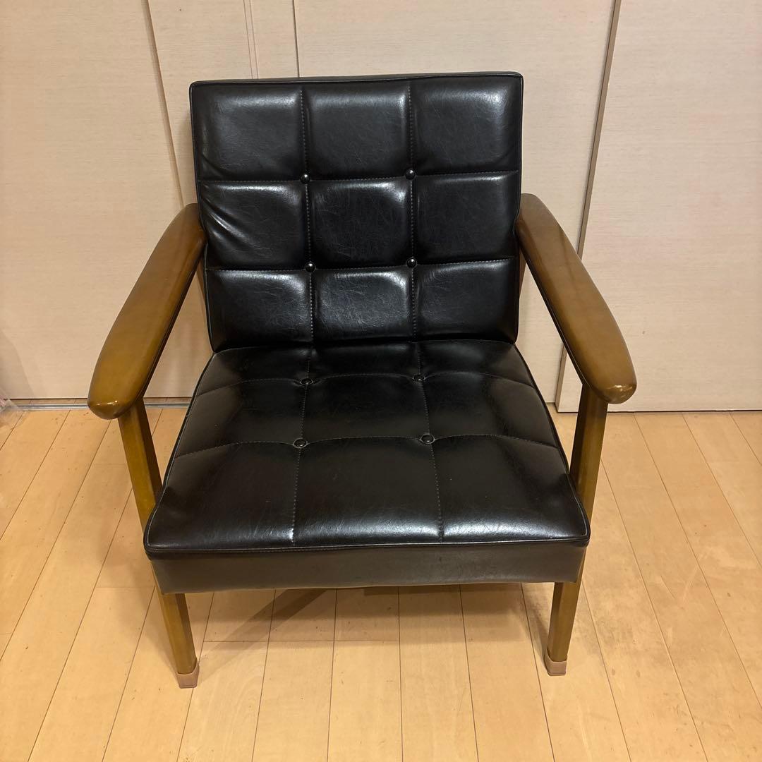 カリモク60 1人掛けソファ 黒