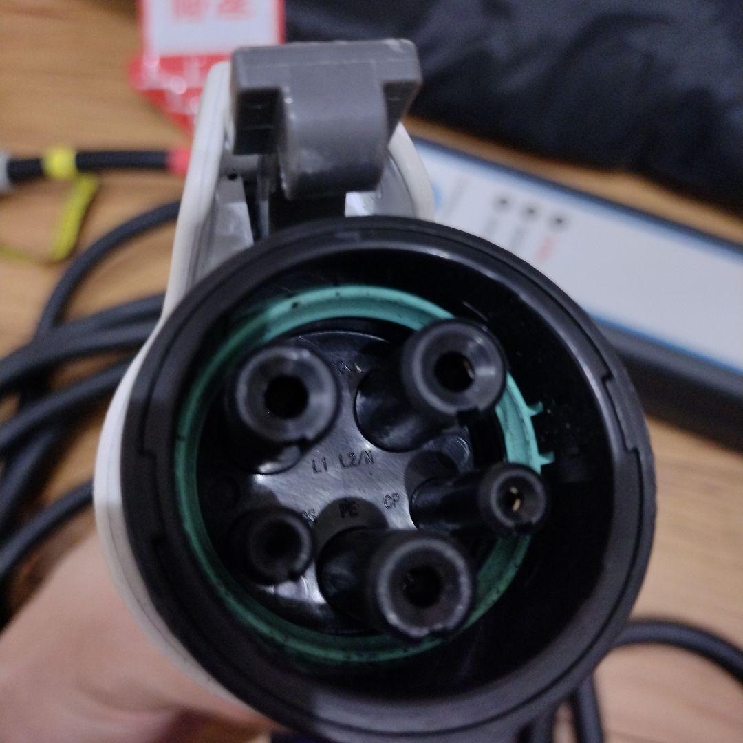 NISSAN 電動自転車用充電器 250V 16A