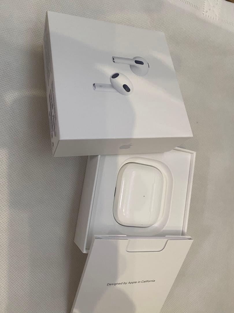 ヘッドホン APPLE MME73J/A WHITE