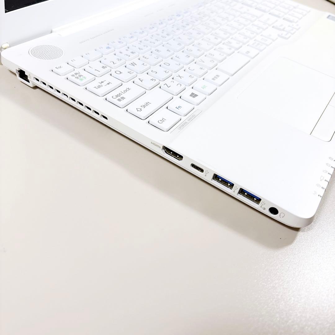 フルHD液晶✨快適動作のSSD カメラ 第7世代 白 ノートパソコン 富士通