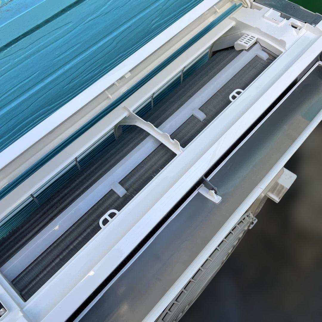 ⭐︎訳有りエアコン/HITACHI/白くまステンレスクリーン/2023年製/美品