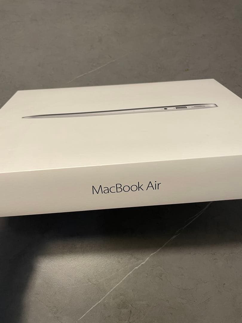 MacBook Air 13インチ 2017 / 8GB / 128GB