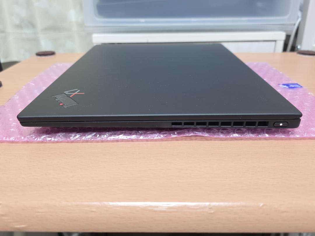 ThinkPad X1 Nano Gen1（i5 16GB 1TB)