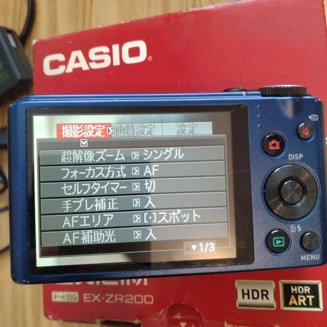 CASIO EXILIM EX-ZR200デジタルカメラ・バッテリー