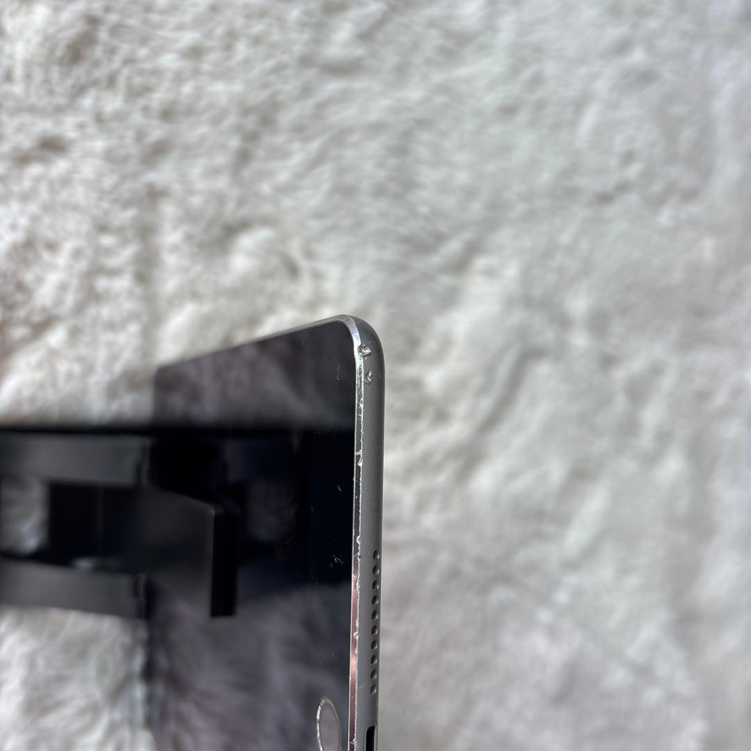 Apple iPad mini4 128GB スペースグレー
