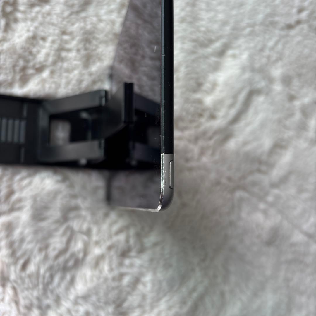 Apple iPad mini4 128GB スペースグレー