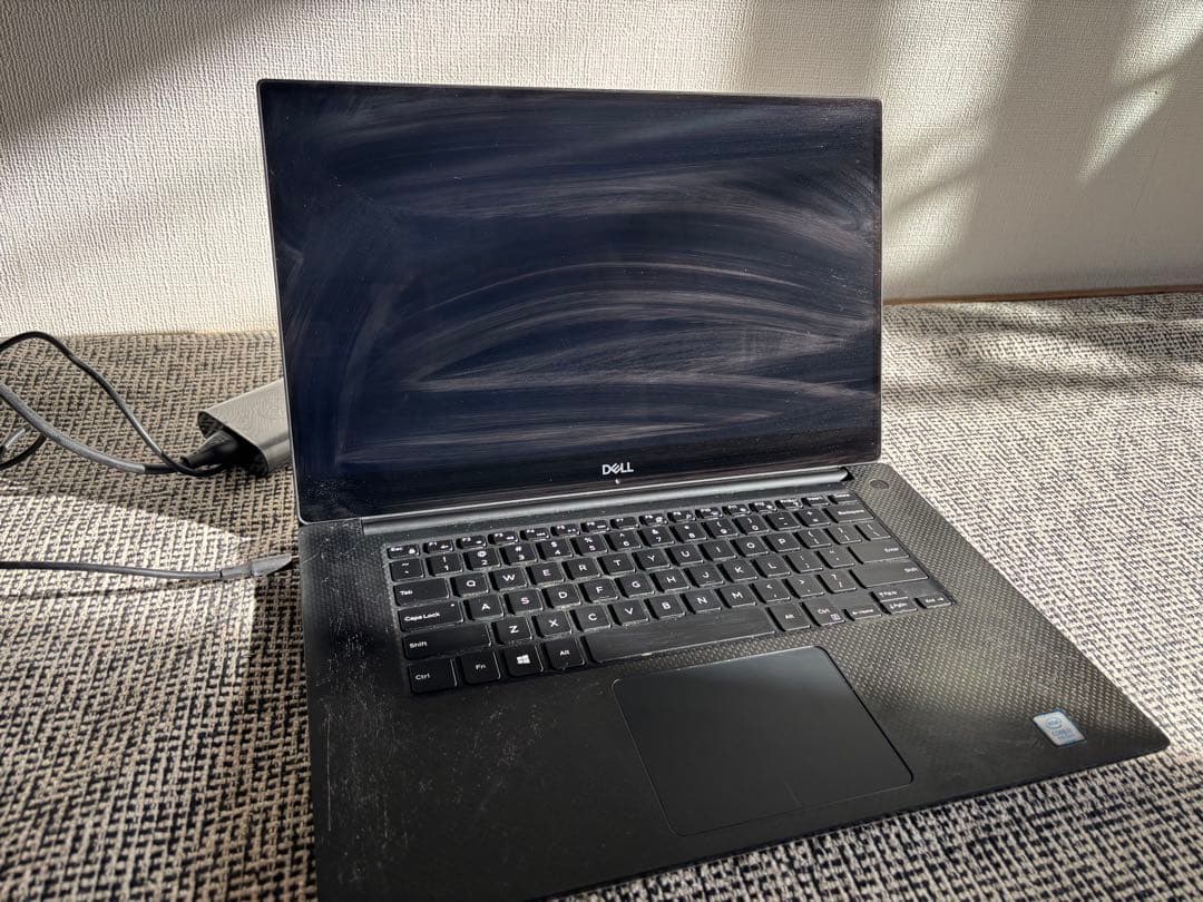 Dell XPS 15 ノートパソコン（米国購入品）