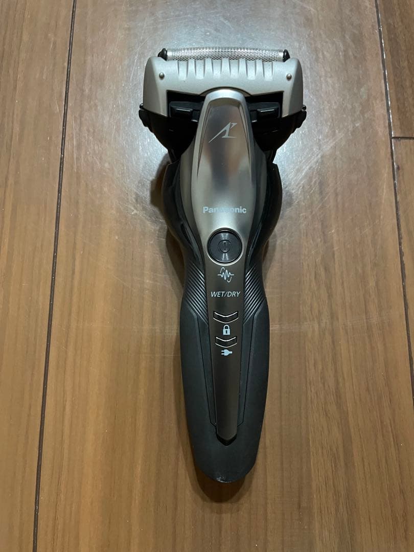 パナソニック　メンズシェーバー　ラムダッシュ ES-CST8T