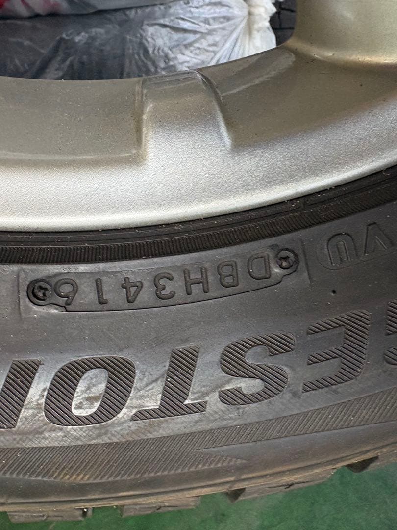 送料無料　ベンツ純正ホイール　スタッドレタイヤ　255/50R19 Mクラスなど