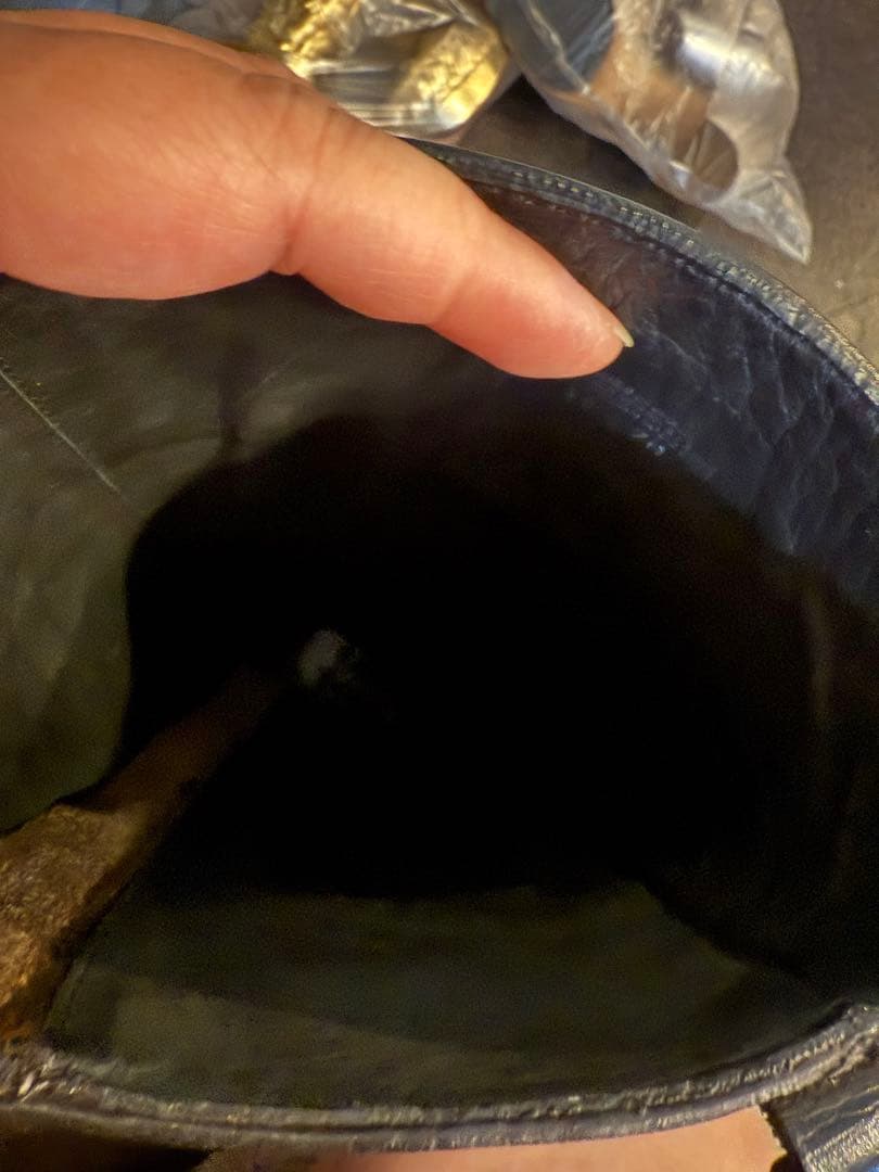 トリーバーチのレザーブーツ