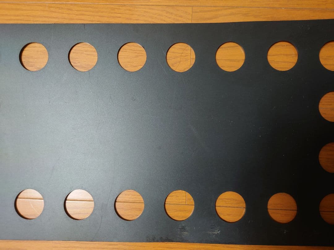 三菱DELICA D:5 カーゴフェンス中古品