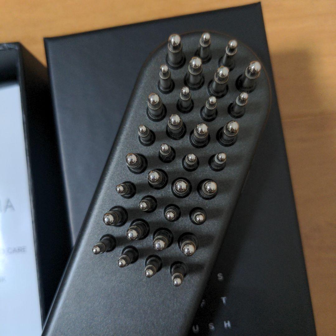 SALONIA EMS LIFT BRUSH 3D CARE ブラック