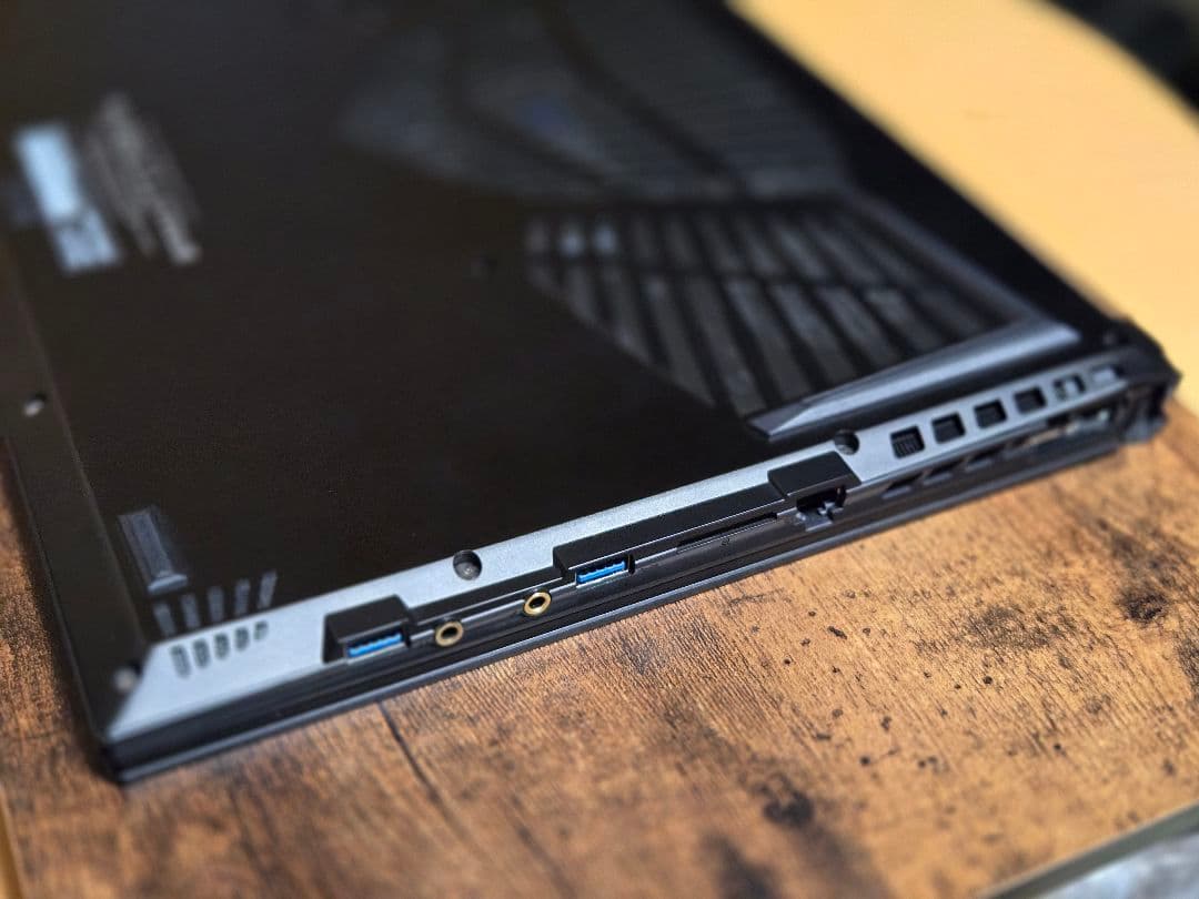 Windowsノート本体 GIGABYTE AERO 17 UHD i7-10875H RTX2060