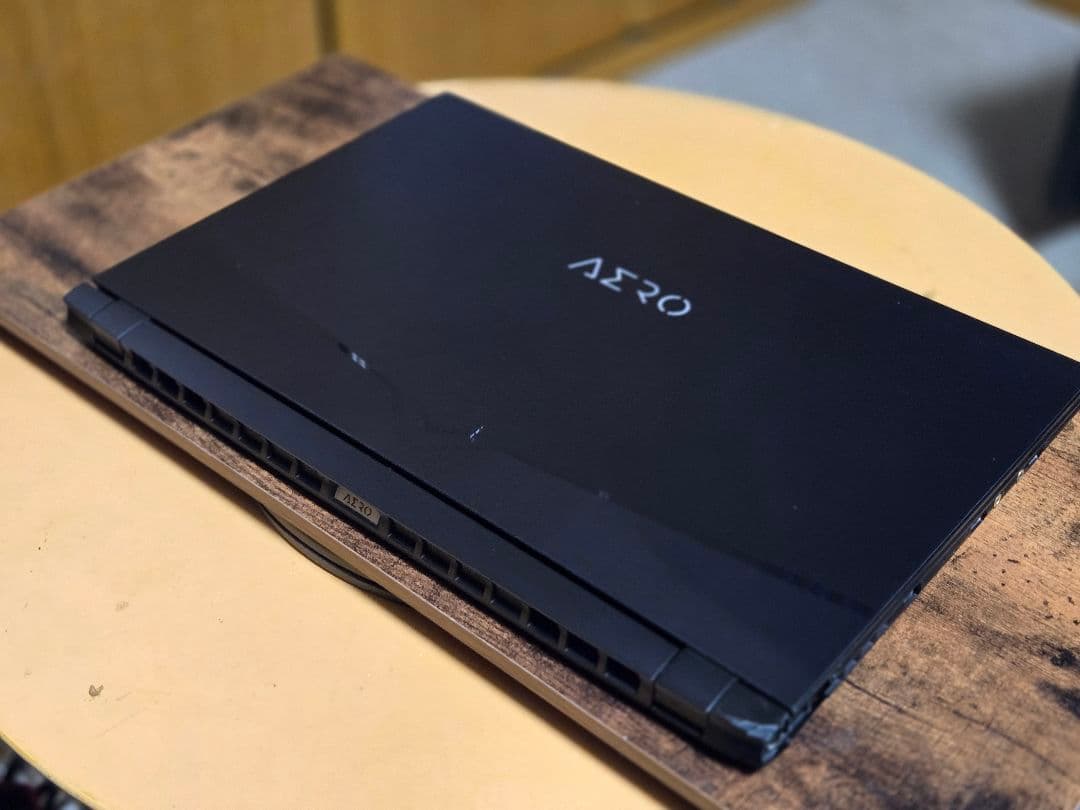 Windowsノート本体 GIGABYTE AERO 17 UHD i7-10875H RTX2060