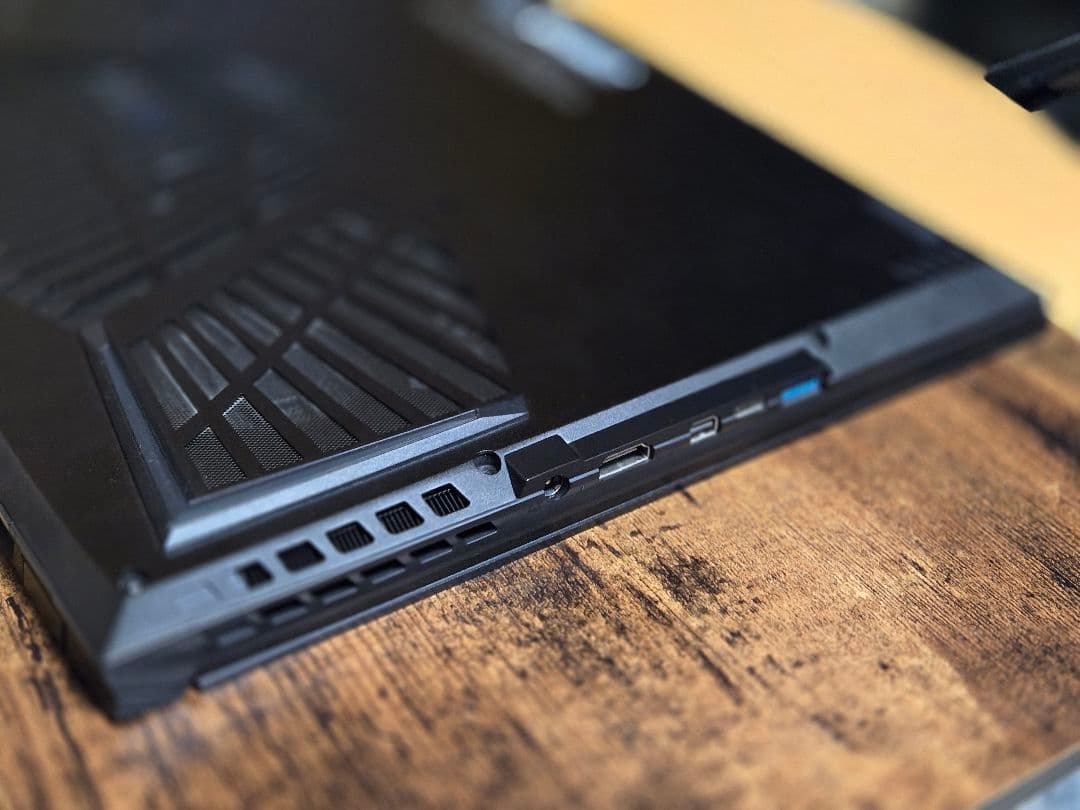 Windowsノート本体 GIGABYTE AERO 17 UHD i7-10875H RTX2060