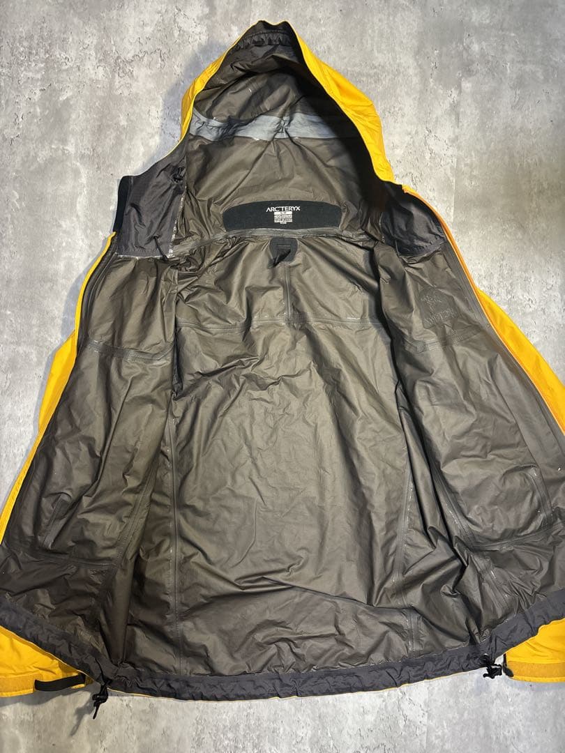 【ARC’TERYXアークテリクス】BETA SL ベータ SL ジャケット　黄