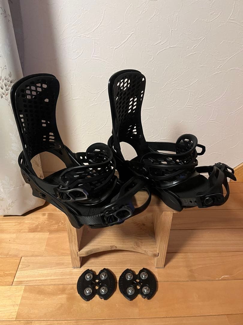 2/22まで出品　バートン　ジェネシス　リフレックス　サイズM ブラック