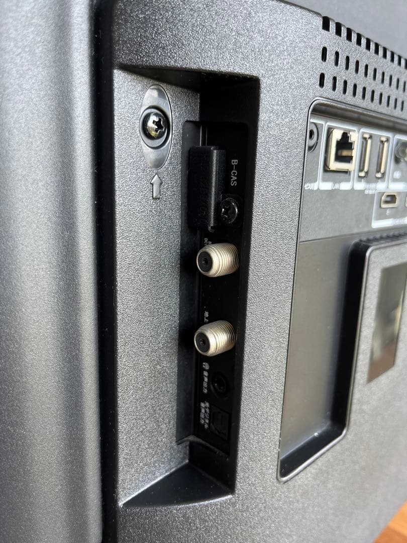 マクスゼン　液晶テレビ32型　J32SK03 黒2本足スタンド