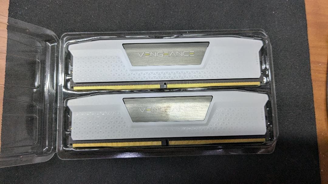 CORSAIR 32GB VENGANCE 16GB×2枚メモリ