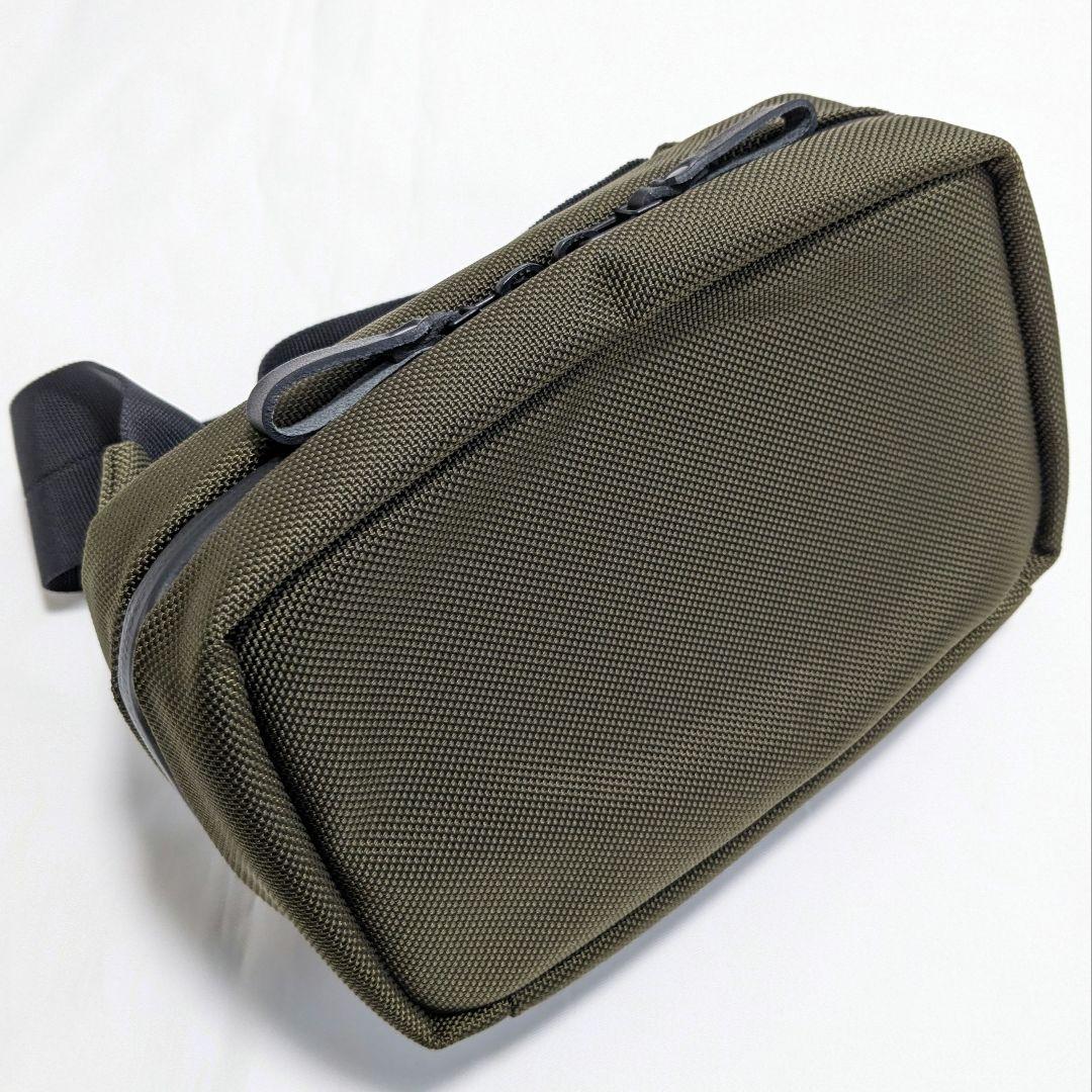 カワニシカバン　lauff​　ラフ　コーデュラ　カーキ　ボディバック　ナイロン