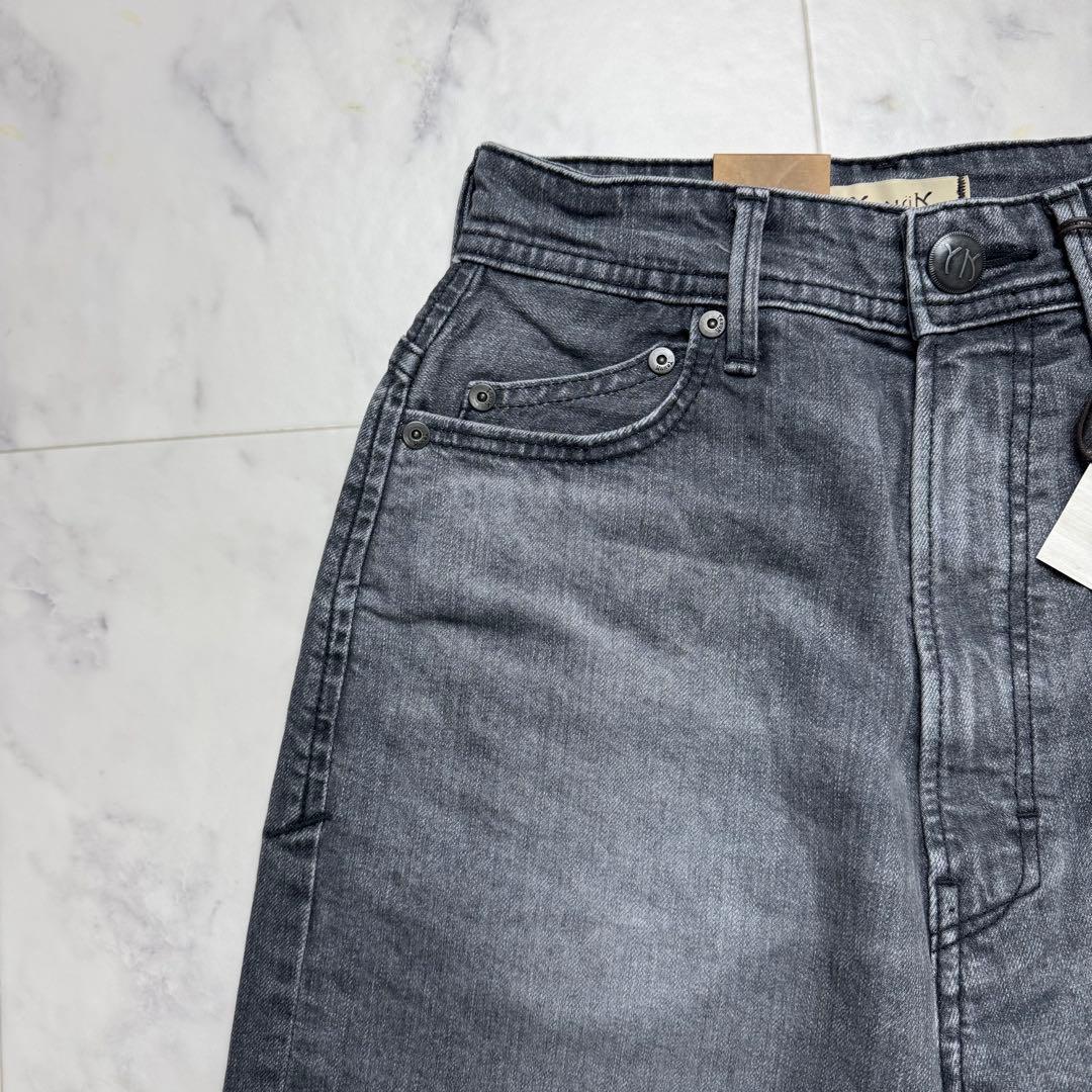 【新品タグ付き】 YANUK JOAN ハイウエストワイドストレートデニム 23