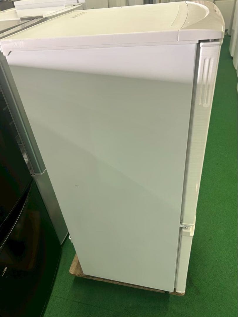 2018年式 137L シャープ 冷蔵庫 SJ-D14C-W