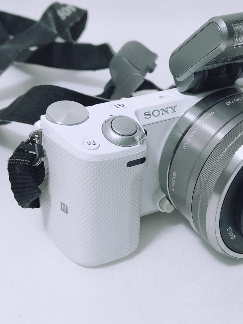 SONY ソニー デジタル一眼カメラ NEX-5T ホワイト