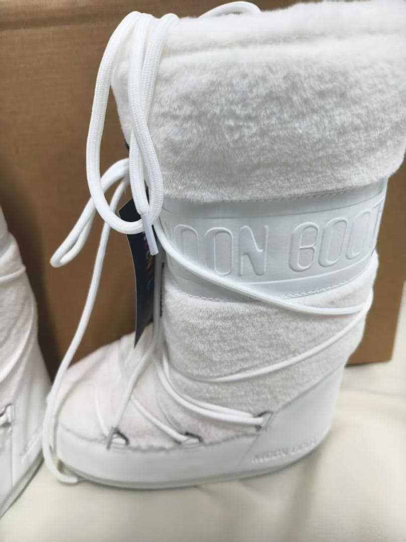 MOON BOOT ムーンブーツ ホワイト ファー付き ブーツ