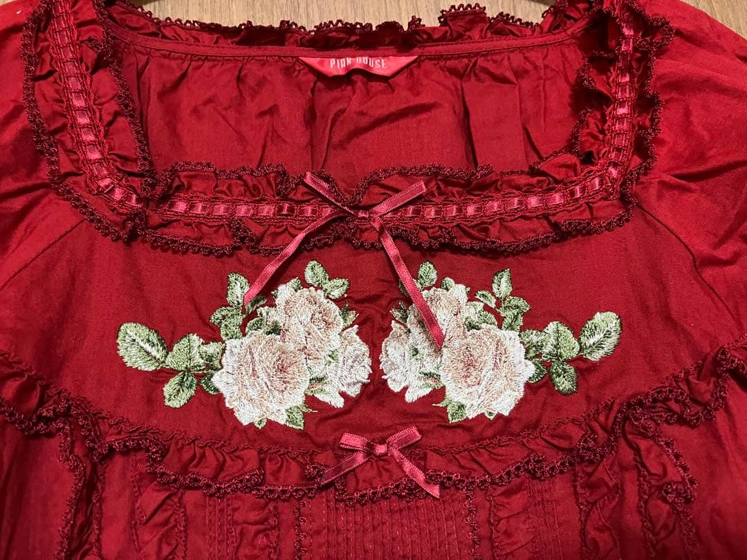 せ*ら様 ピンクハウス＊ブッシュローズ柄＊赤いフリル長袖ブラウス