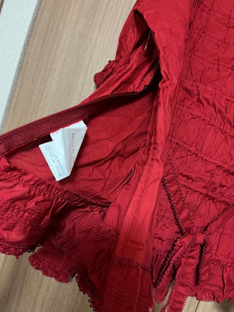 せ*ら様 ピンクハウス＊ブッシュローズ柄＊赤いフリル長袖ブラウス