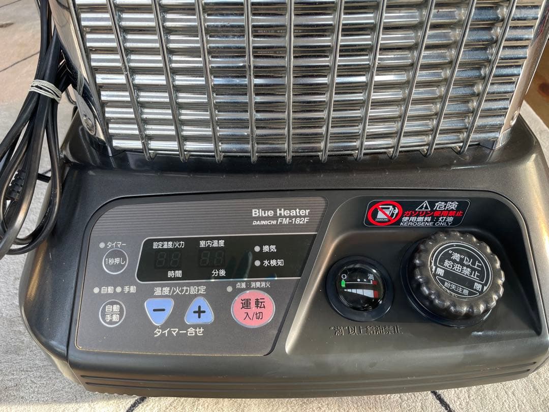 ダイニチブルーヒーター2005年製FM-182F動作品 難あり