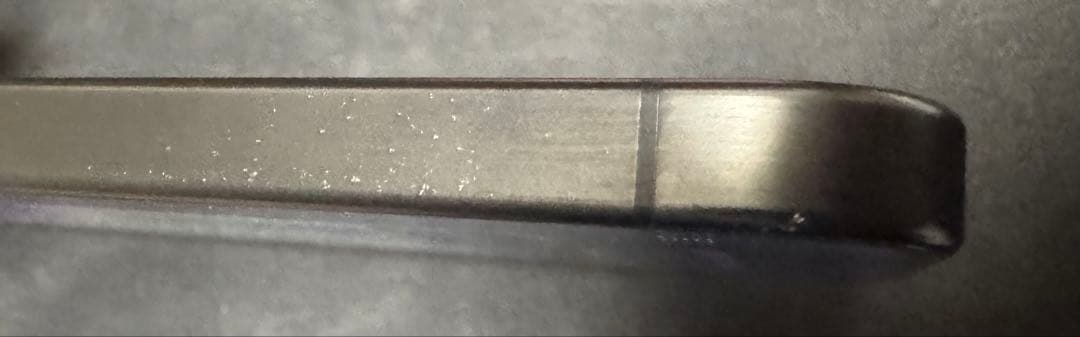 iPhone 15 Pro 256GB ブラックチタニウム