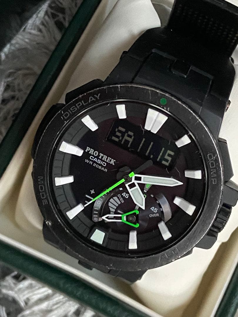 CASIO PRO TREK（プロトレック）PRW-7000