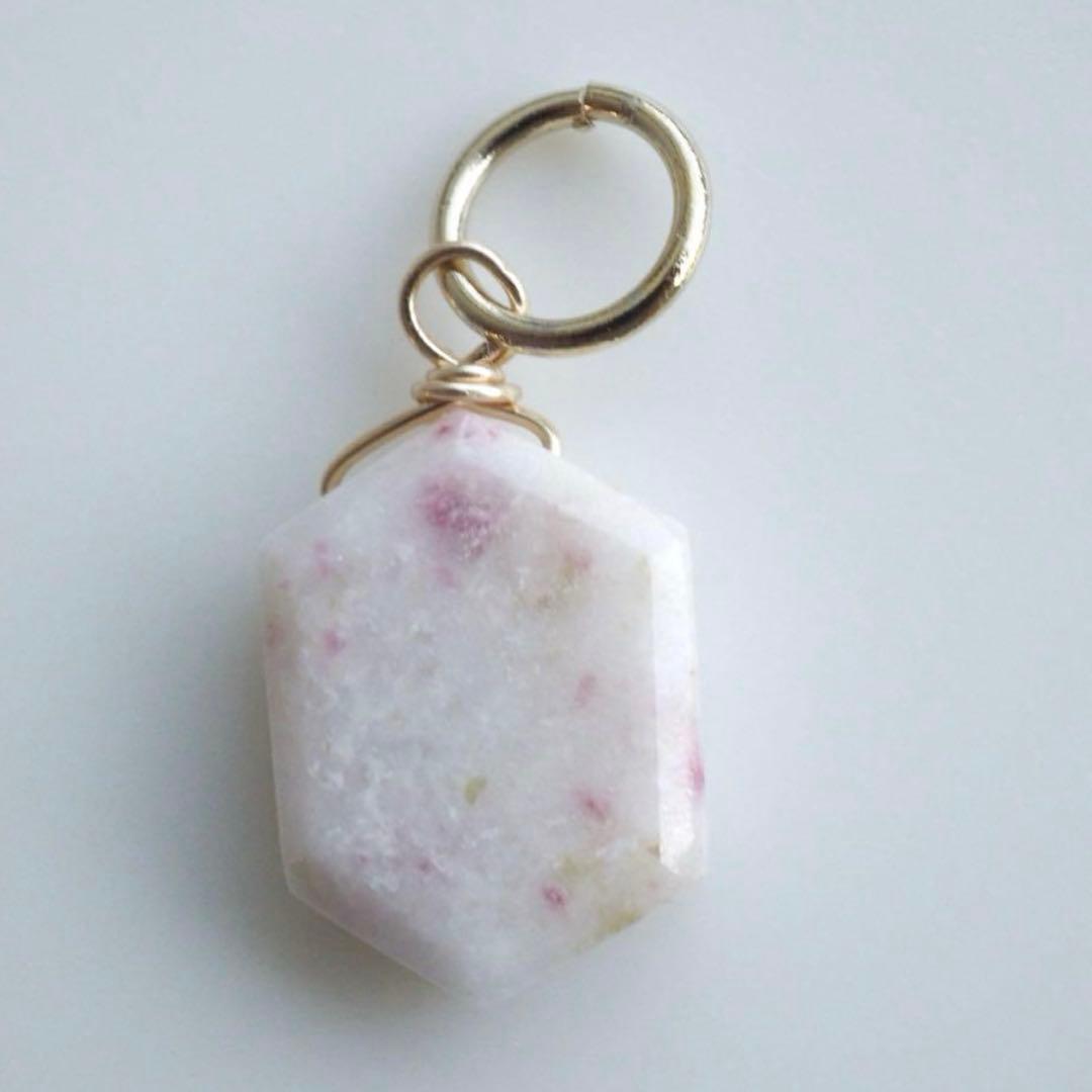 【Ruby】希少石エピドートインスキャポライトのネックレストップ