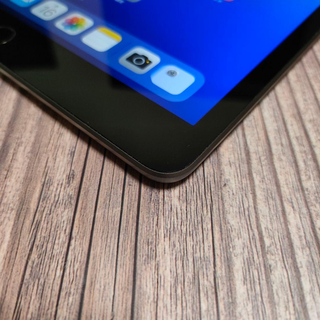 iPad 第9世代 64GB スペースグレー 新品近い