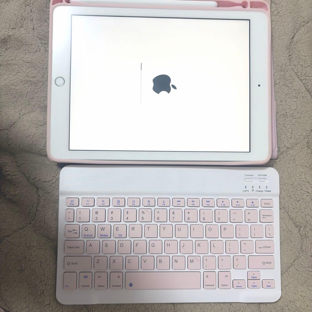 Apple iPad 32GB本体＋カバー＋ペンシル＋キーボード