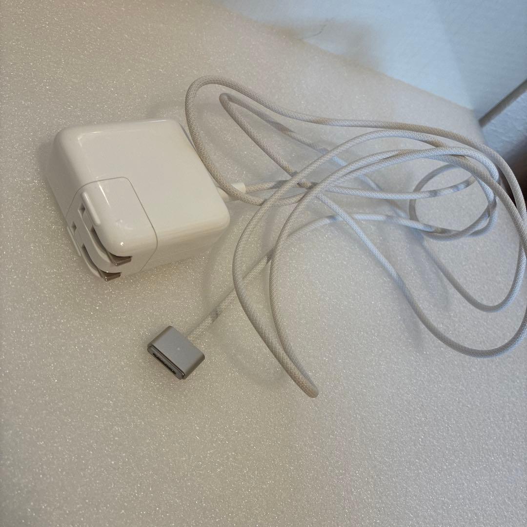 【美品】MacBook Air 2022 M2 16GB/256GB 即発送